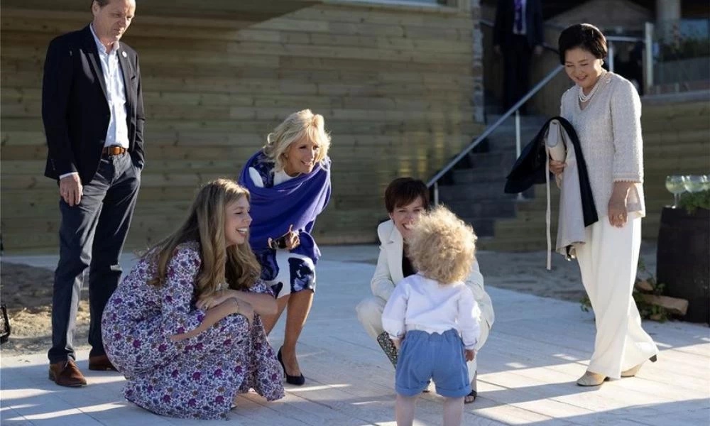 Θύελλα αντιδράσεων στα social media κατά Τζόνσον και Κάρι